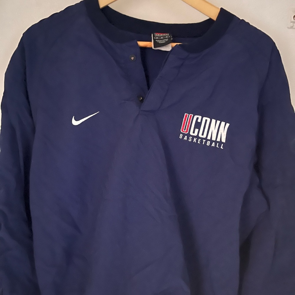 Y2k ‘NikeTeam’ UCONN Basketball Navy Pullover Windbreaker